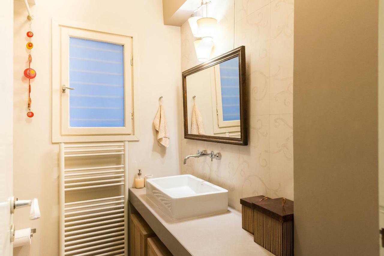 Stylish Flat With Veranda In The Heart Of Афины Экстерьер фото