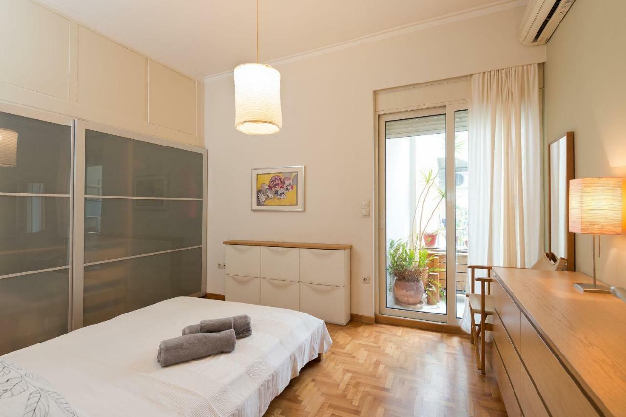 Stylish Flat With Veranda In The Heart Of Афины Экстерьер фото
